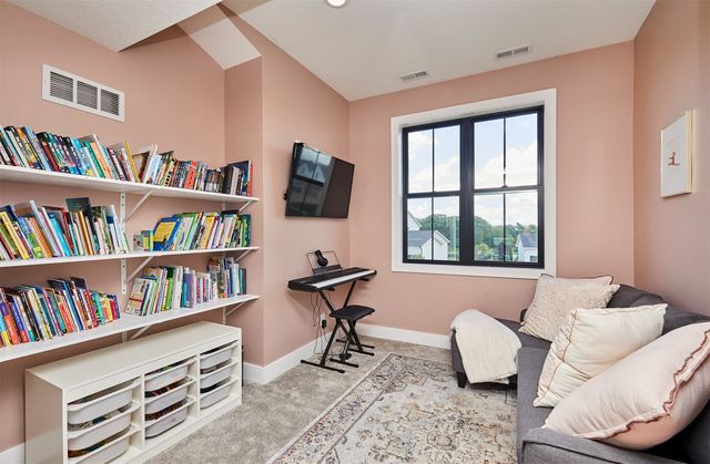 1311 S Wildfire Avenue, West Des Moines, IA 50266