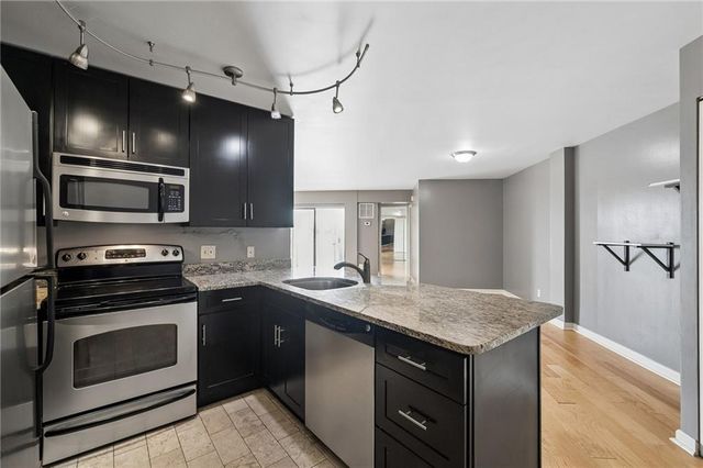 3838 Rainbow Boulevard 1003, Kansas City, KS 66103