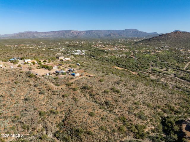 437XX N 11TH Avenue -, New River, AZ 85087