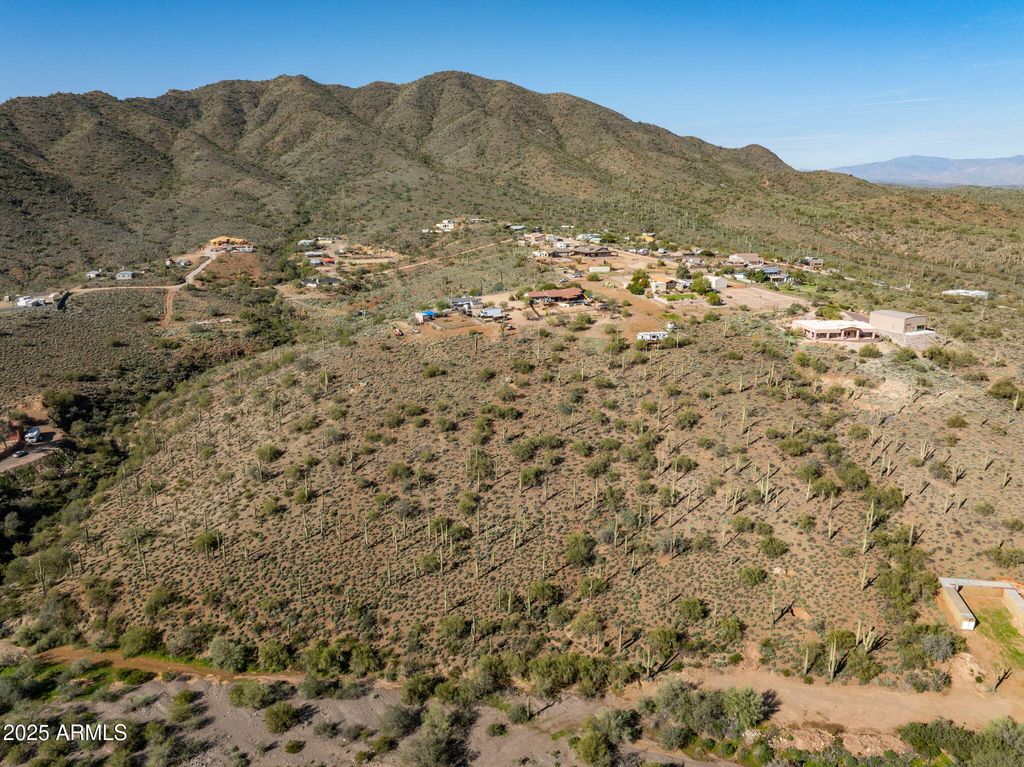 Image 12 of property listing at 437XX N 11TH Avenue -, New River, AZ 85087