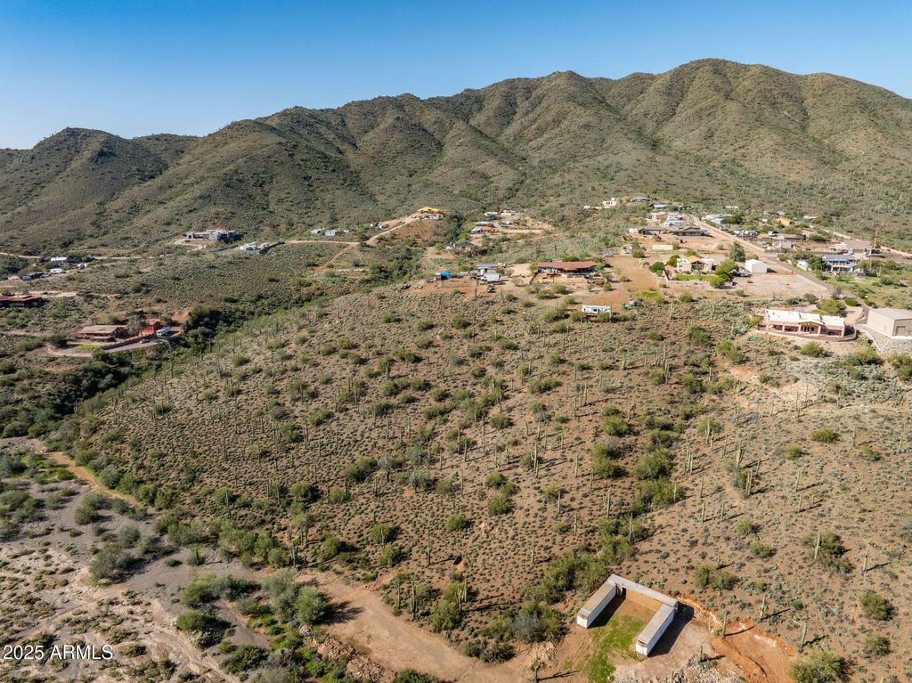 Image 14 of property listing at 437XX N 11TH Avenue -, New River, AZ 85087