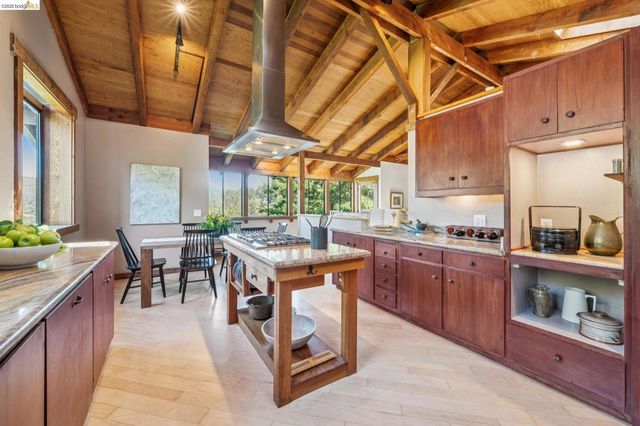 642 Beloit Ave, Kensington, CA 94708
