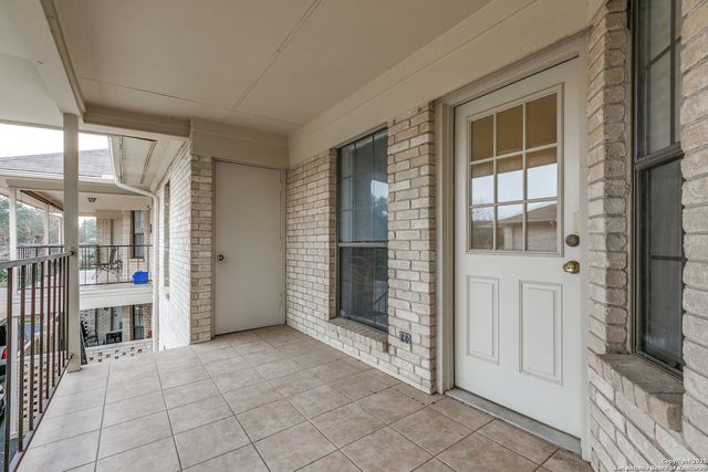 2611 Eisenhauer Rd Apt 903, San Antonio, TX 78209