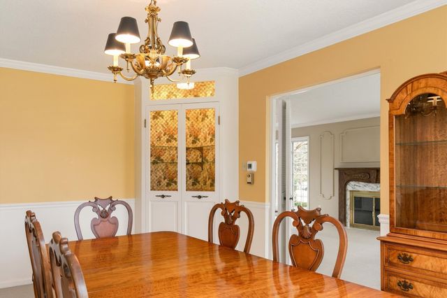 7819 Luin Lane, Windsor Heights, IA 50324