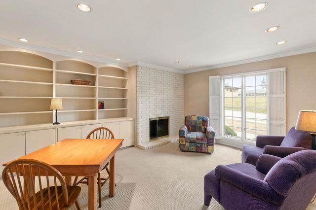 7819 Luin Lane, Windsor Heights, IA 50324