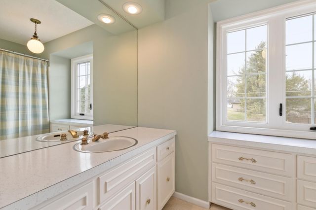 7819 Luin Lane, Windsor Heights, IA 50324