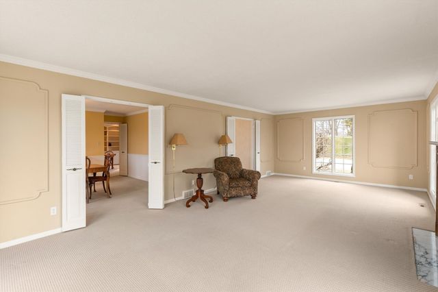 7819 Luin Lane, Windsor Heights, IA 50324