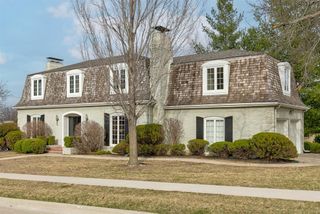 7819 Luin Lane, Windsor Heights, IA 50324