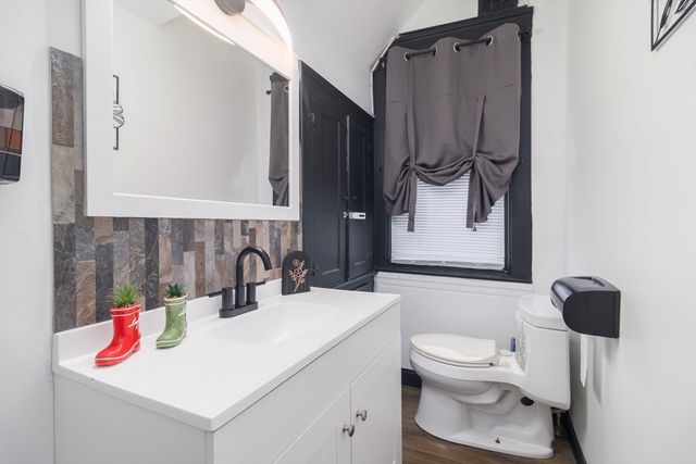 681 Providence St, West Warwick, RI 02893
