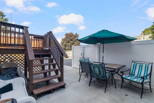 681 Providence St, West Warwick, RI 02893