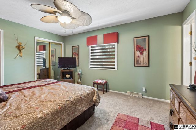 15567 Walnut Circle, Omaha, NE 68144
