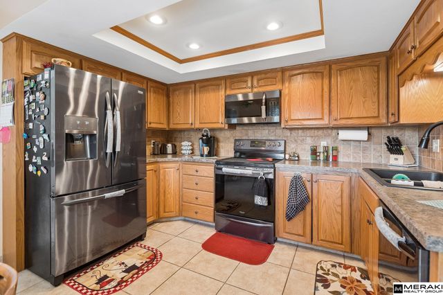 15567 Walnut Circle, Omaha, NE 68144