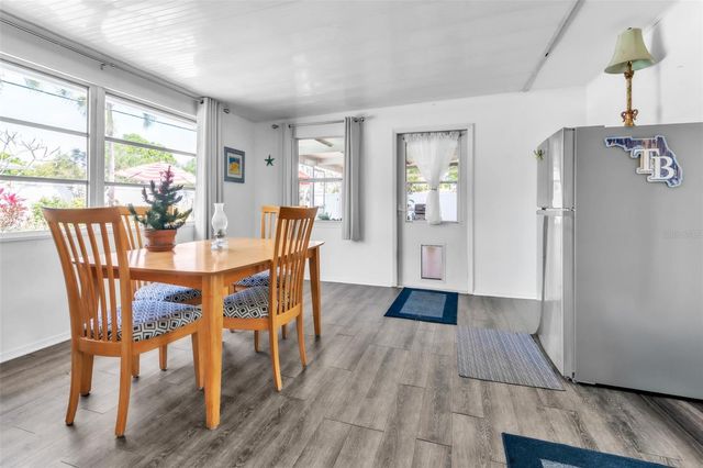 4101 YARDLEY AVENUE N, St Petersburg, FL 33713