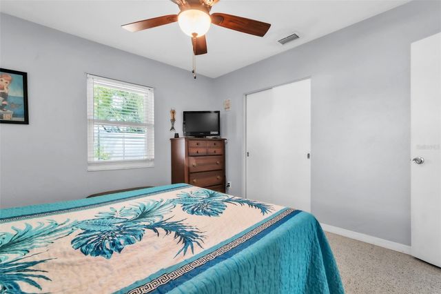 4101 YARDLEY AVENUE N, St Petersburg, FL 33713