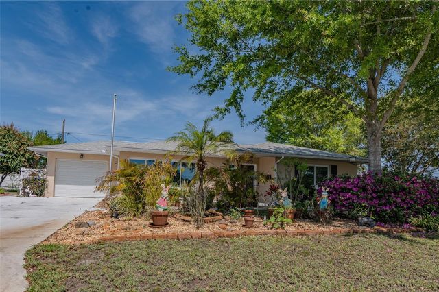 4101 YARDLEY AVENUE N, St Petersburg, FL 33713