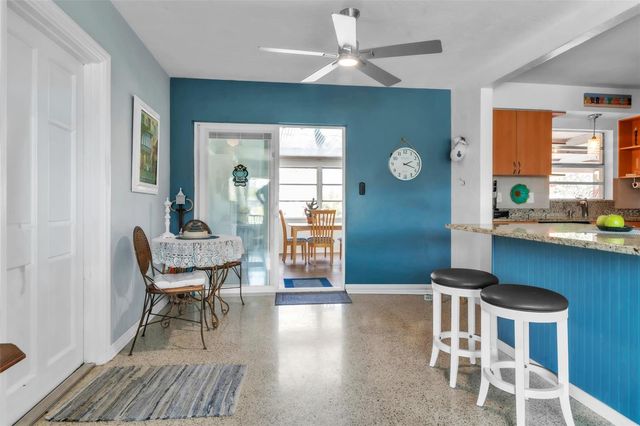 4101 YARDLEY AVENUE N, St Petersburg, FL 33713