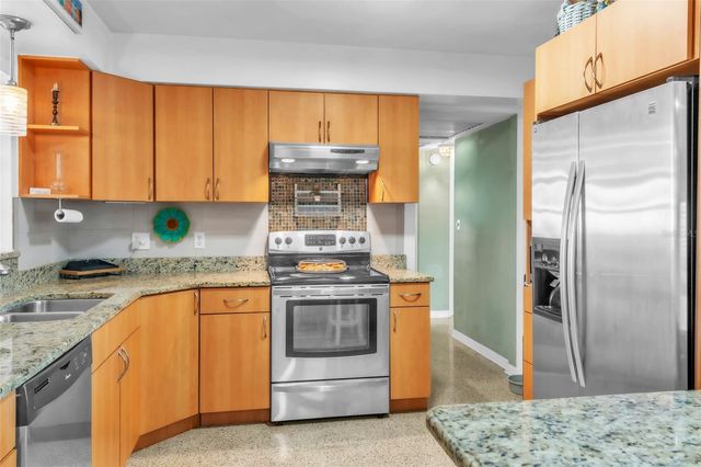 4101 YARDLEY AVENUE N, St Petersburg, FL 33713