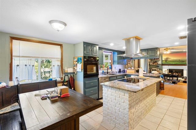 1906 KINGWAY DRIVE, Deltona, FL 32738