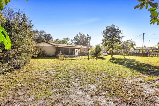 1906 KINGWAY DRIVE, Deltona, FL 32738