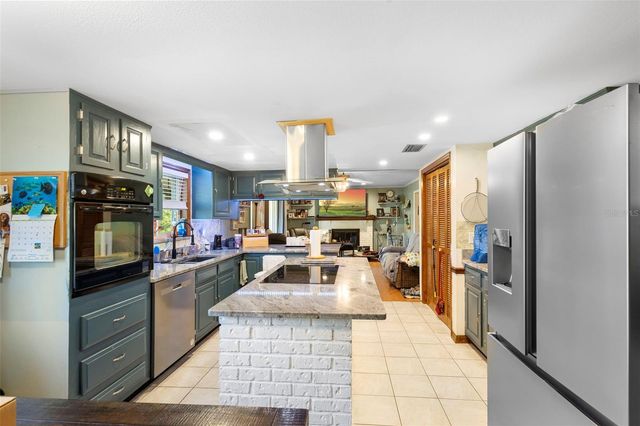 1906 KINGWAY DRIVE, Deltona, FL 32738