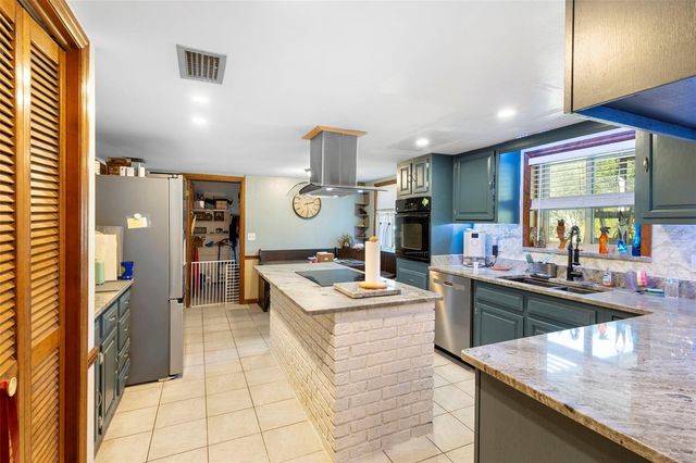 1906 KINGWAY DRIVE, Deltona, FL 32738