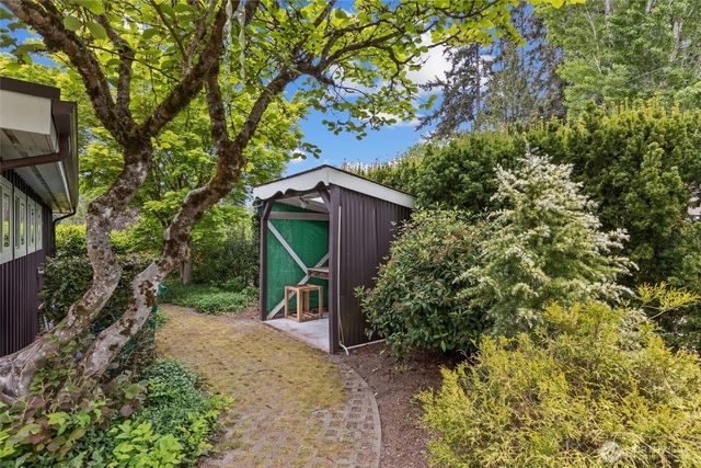 518 N 175th Street, Shoreline, WA 98133