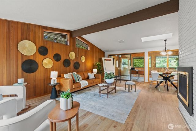 518 N 175th Street, Shoreline, WA 98133