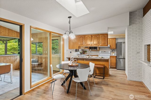 518 N 175th Street, Shoreline, WA 98133