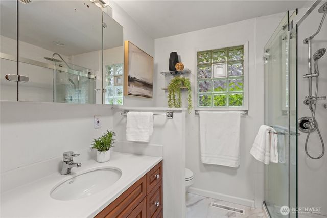 518 N 175th Street, Shoreline, WA 98133