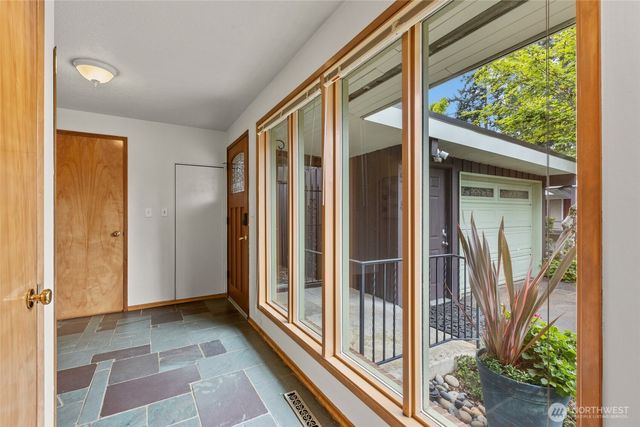 518 N 175th Street, Shoreline, WA 98133