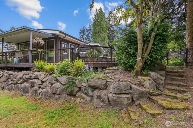 518 N 175th Street, Shoreline, WA 98133