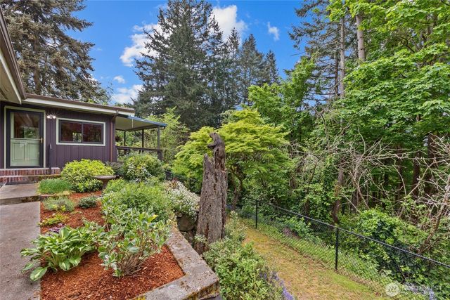 518 N 175th Street, Shoreline, WA 98133