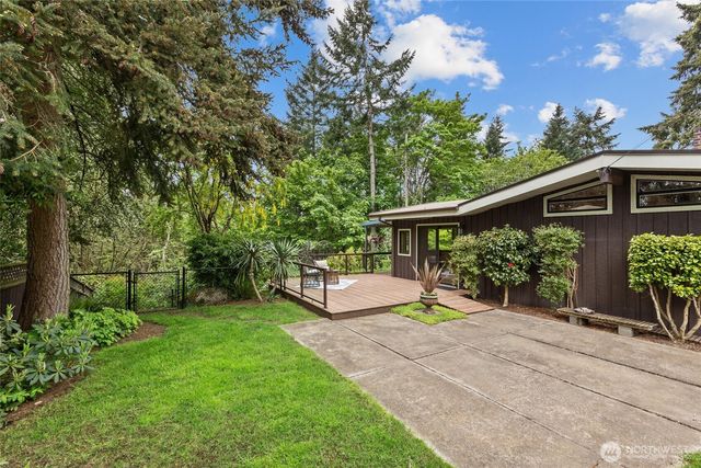 518 N 175th Street, Shoreline, WA 98133
