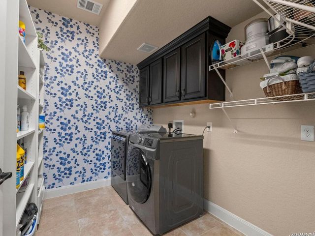 9706 Rosemire Way, San Antonio, TX 78254