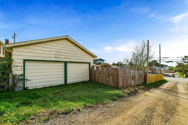 1028 Allard Avenue, Eureka, CA 95501