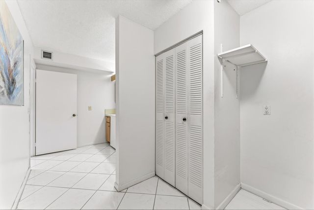 6217 Balboa Circle 106, Boca Raton, FL 33433