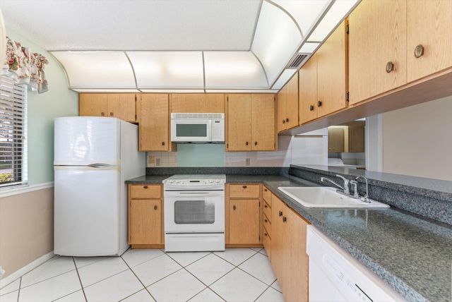 6217 Balboa Circle 106, Boca Raton, FL 33433