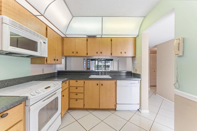 6217 Balboa Circle 106, Boca Raton, FL 33433