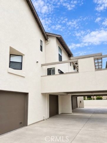 107 Harbor Woods Place, Newport Beach, CA 92660