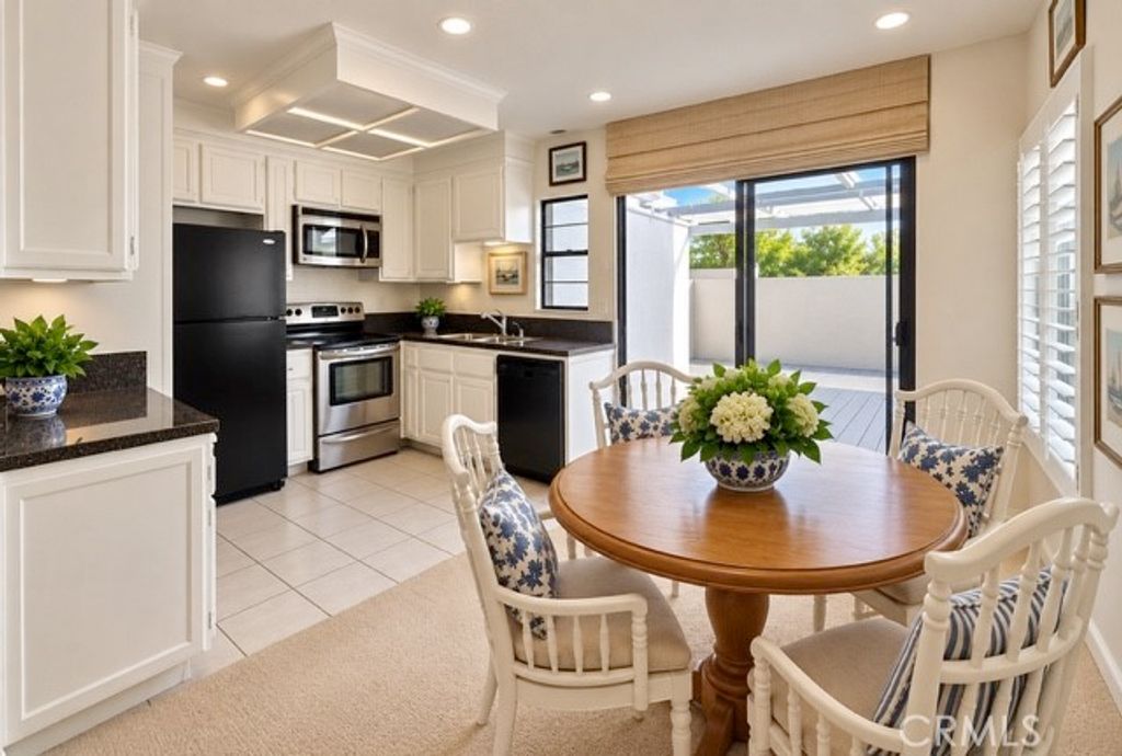 107 Harbor Woods Place, Newport Beach, CA 92660 — photo 5