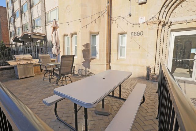 5860 N Kenmore Avenue 510, Chicago, IL 60660