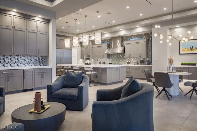 8 Sun Glow Lane, Las Vegas, NV 89135