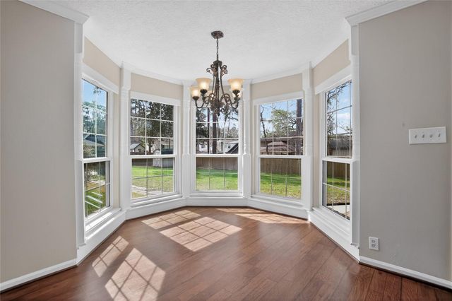 112 Kirkwood Lane, Conroe, TX 77304