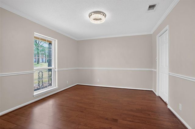 112 Kirkwood Lane, Conroe, TX 77304