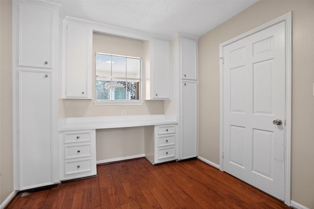 112 Kirkwood Lane, Conroe, TX 77304