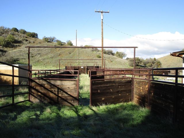 19825 New Idria Road, Paicines, CA 95043