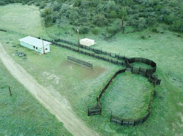 19825 New Idria Road, Paicines, CA 95043