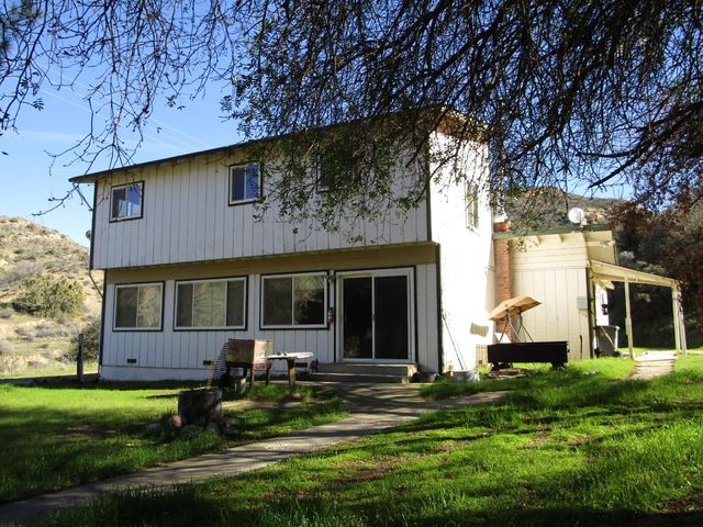 19825 New Idria Road, Paicines, CA 95043