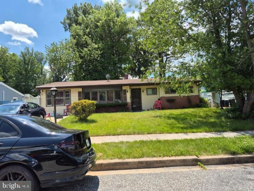 6714 CHISHOLM DR, Baltimore, MD 21207