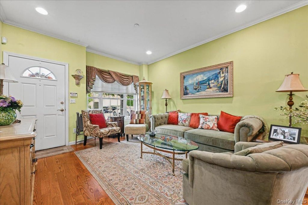 156 Spring Drive, East Meadow, NY 11554 — photo 3